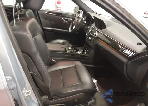 2013 Mercedes-Benz E 350 4Matic из США, поврежденный, VIN WDDHF8JB0DA749533